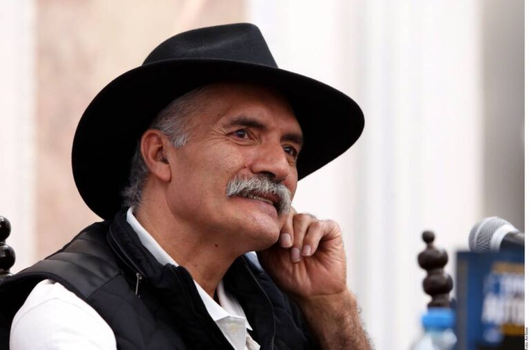 Absuelven a Mireles por armas exclusivas
