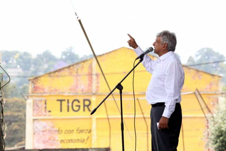 Acusa AMLO tapadera con Fiscalía Anticorrupción