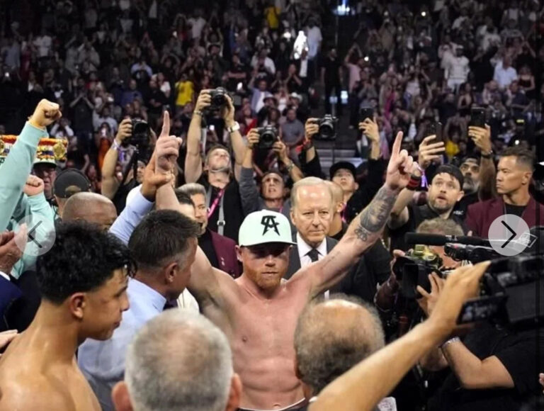 Aplaca Canelo a Munguía y retiene títulos Supermedianos