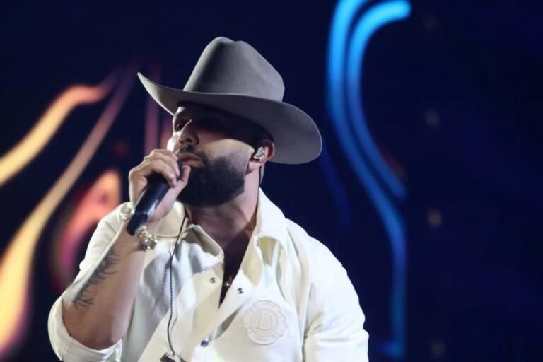 Carin León pone la fiesta en el Estadio Jalisco