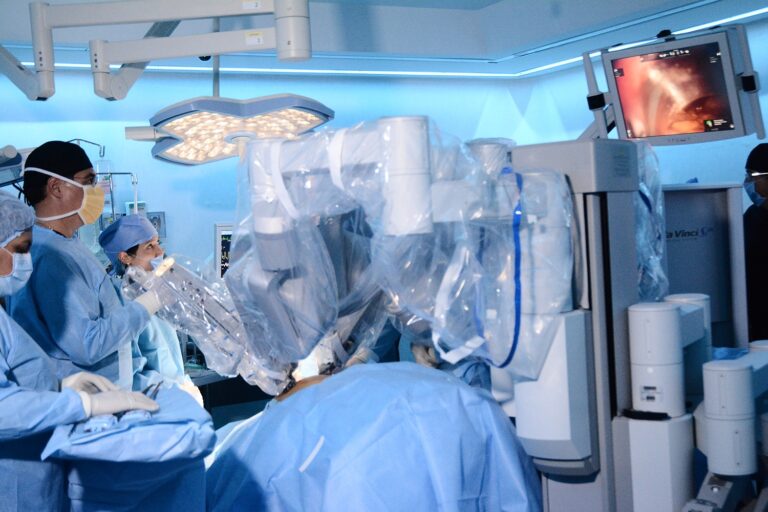 CMN “20 de Noviembre” del Issste cambia historia de cáncer de ovario