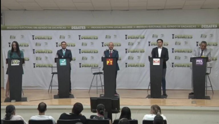 Realizan primer debate de diputados