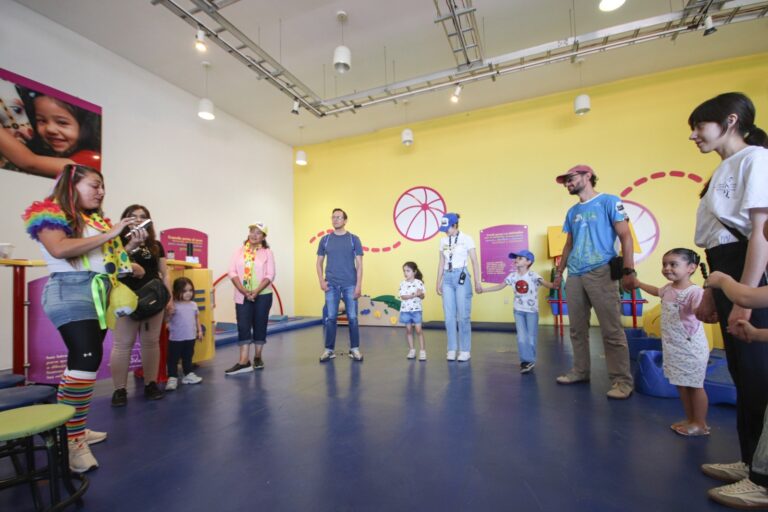 Explotan su creatividad por el Scratch Day