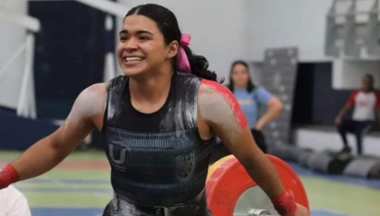 Licia Rojas se pinta de bronce en Universiada Nacional
