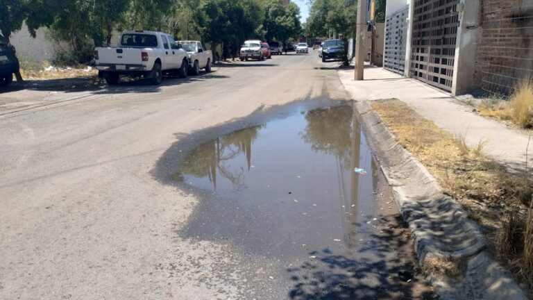 Padecen los brotes de aguas residuales en Los Olivos