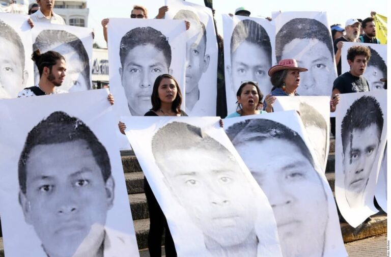 Piden a jóvenes exigir esclarecimiento de asesinato de estudiantes