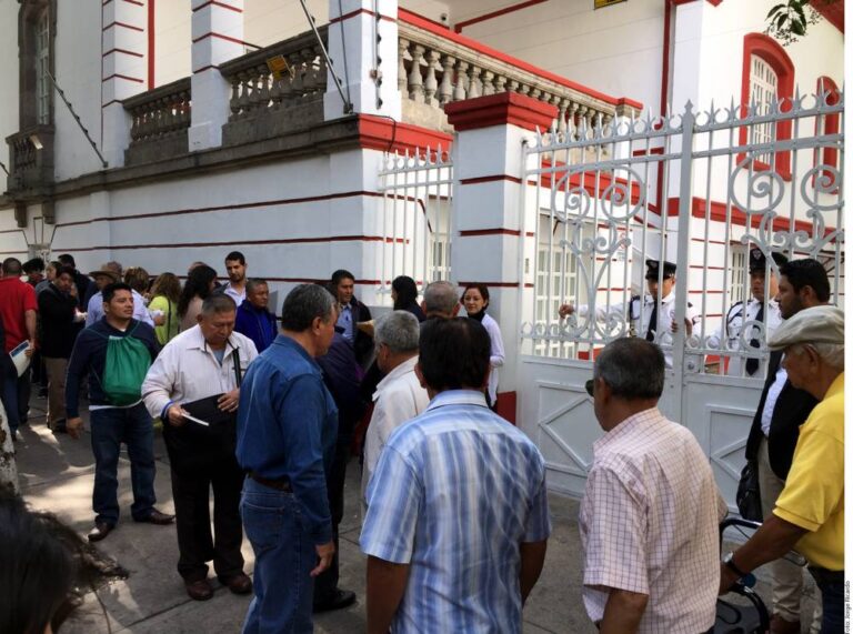 Piden ayuda a AMLO en ‘día histórico’