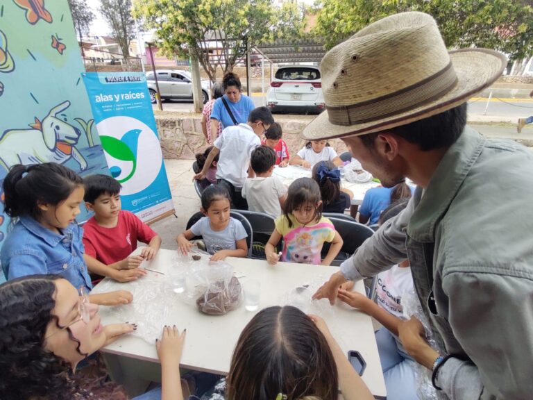 Realizan actividades de Barro para niños