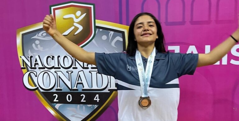 Zacatecana gana bronce un luchas asociadas