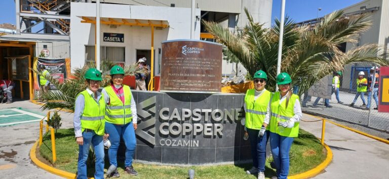 Visitan mujeres mineras instalaciones de Capstone Copper Cozamín