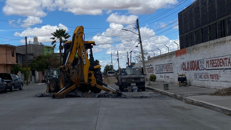 Critican vecinos mala planeación de drenaje en la Emiliano Zapata