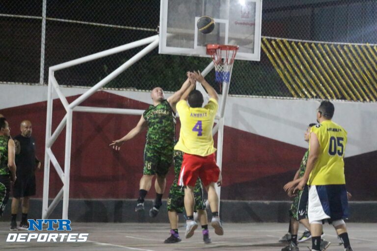 Centinelas somete a Mamba Freack