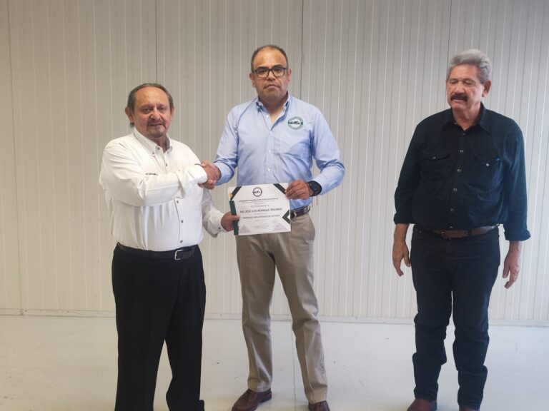 Imparte FiFoMi curso de Minerales Industriales en Utzac