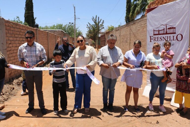 Inauguran obras en comunidades de Fresnillo