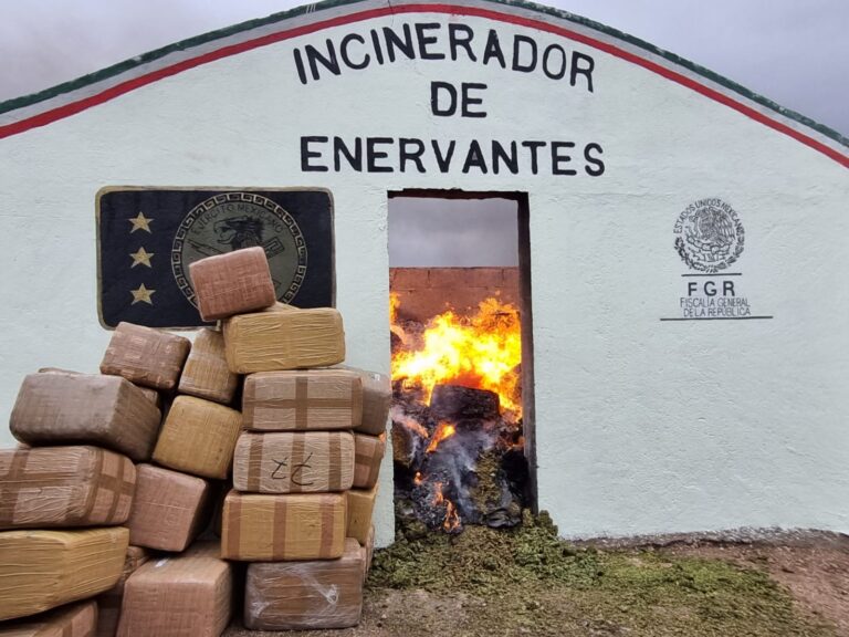 Incinera FGR narcóticos y destruye objetos delictivos en Zacatecas