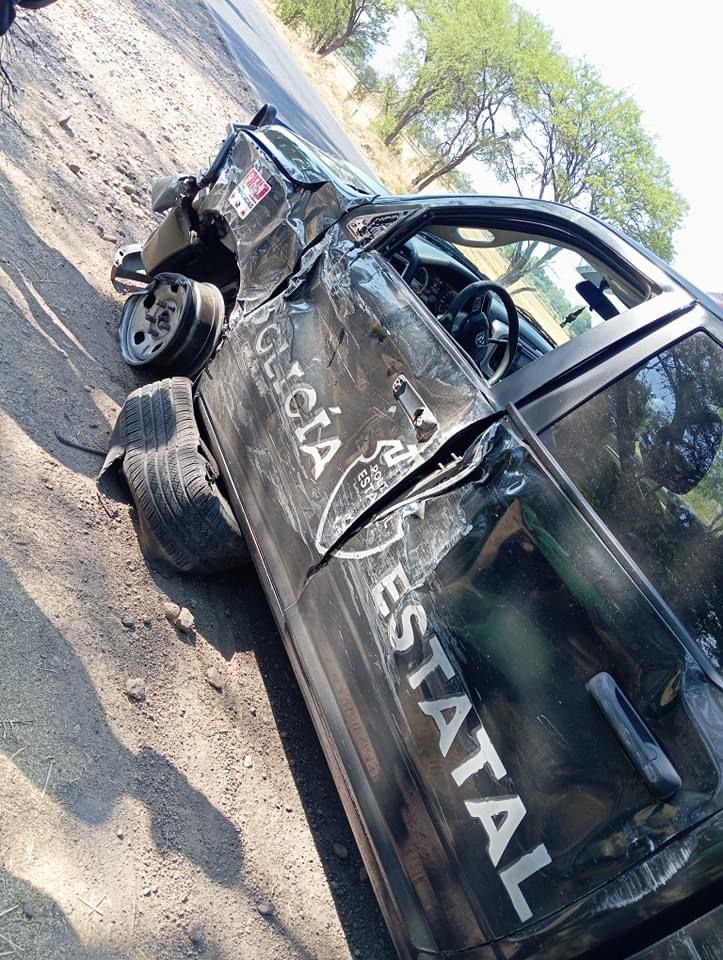 Persona resulta lesionada en accidente entre patrulla y autobús