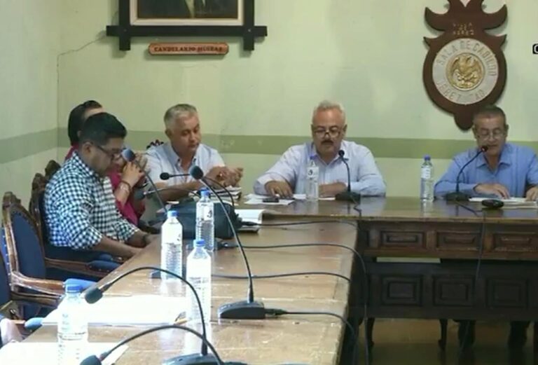 Ofrecen disculpas a síndica agraviada