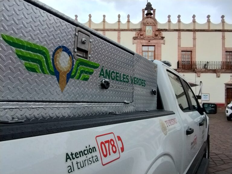 Entregan 8 unidades a los Ángeles Verdes