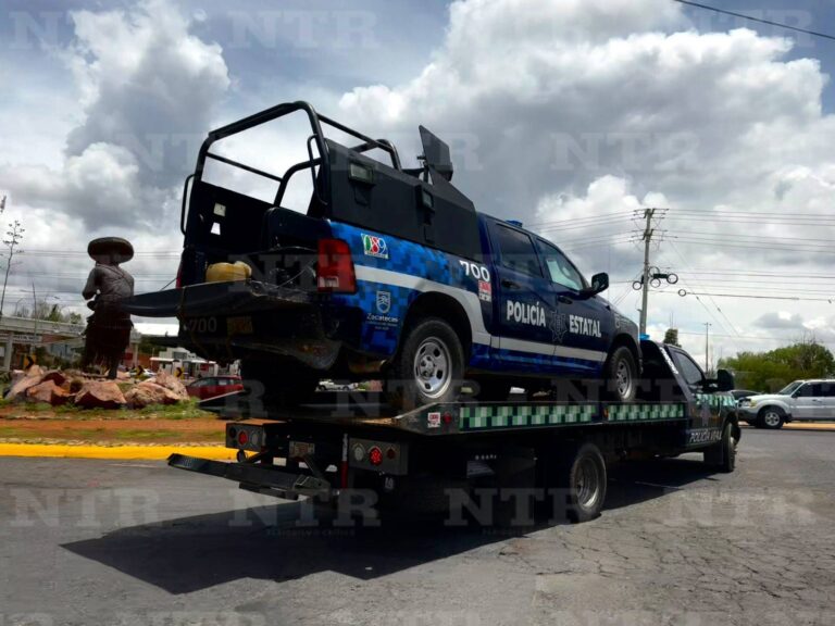Vuelca patrulla de la PEP; policía sale herido