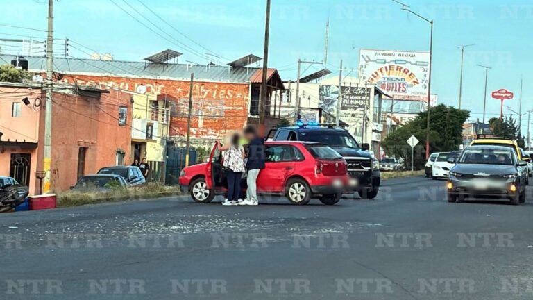 Motociclista termina en el hospital tras choque