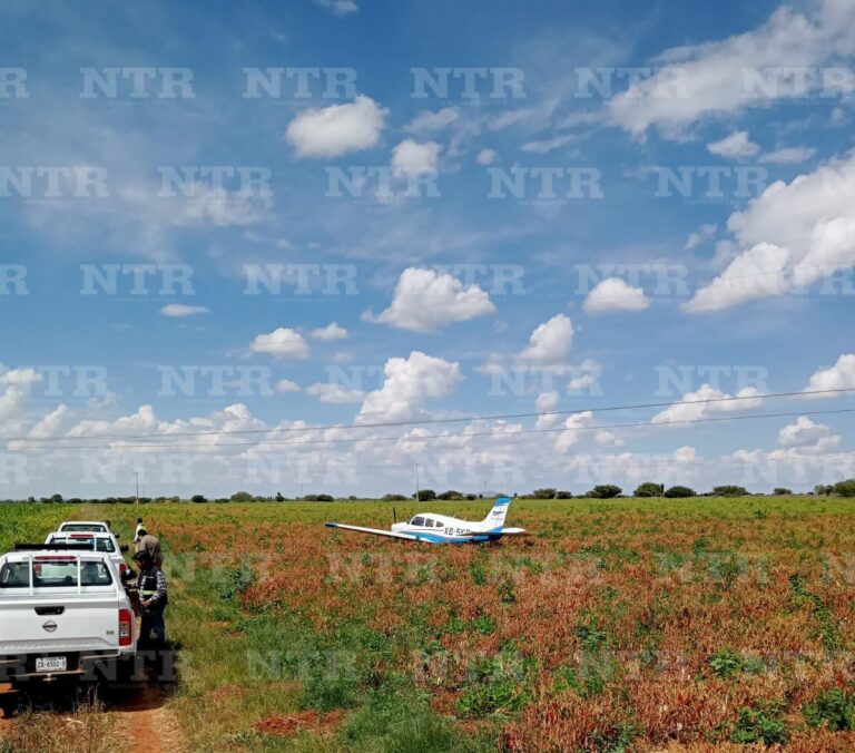 Aterriza por emergencia avioneta en Calera