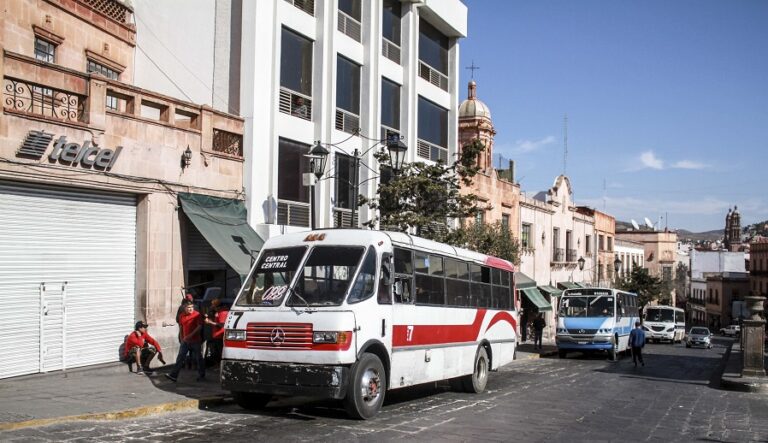 Preparan cambio de rutas por 2° piso