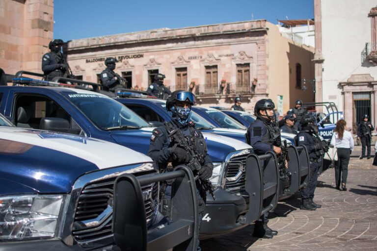 Promueve SSP a cien policías