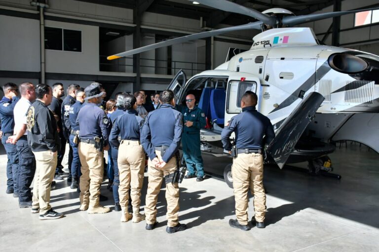 Se capacitan cuerpos de seguridad en interacción con helicóptero ambulancia