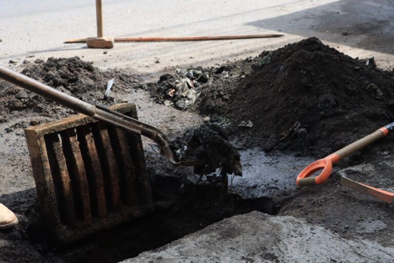 Realizan trabajos de rehabilitación en calles de la capital
