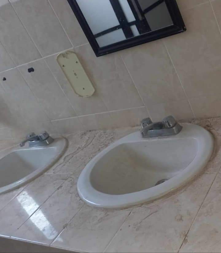 Insalubres, sanitarios de la Casa de Justicia de Jalpa