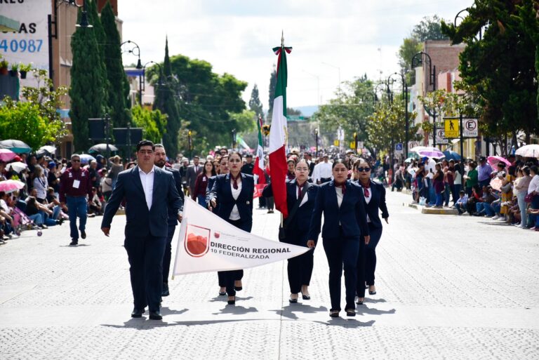 Celebran Desfile de Independencia en Guadalupe