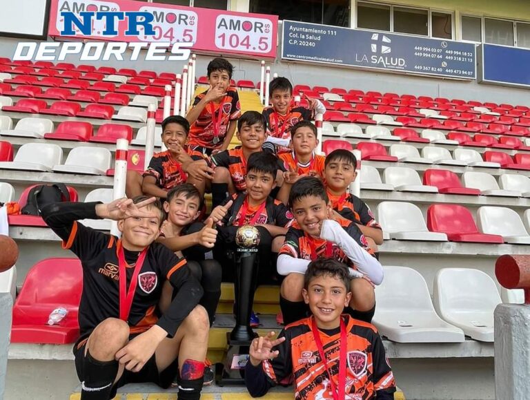 Galloz Negros, campeón de la Pato Baeza