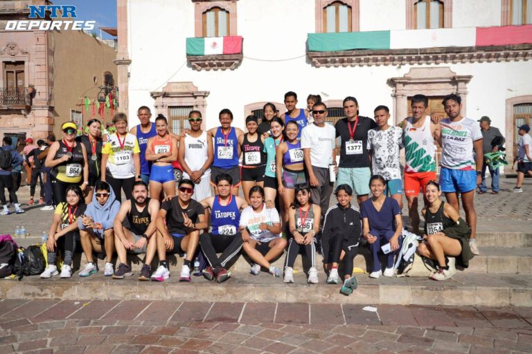 Saúl Acosta y Aragetze Nava conquistan Carrera Niños Héroes
