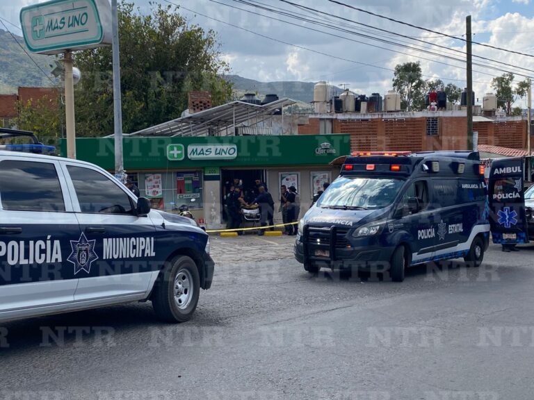 Asesinan a hombre dentro de una tienda