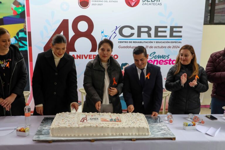 Celebran 48 aniversario del CREE