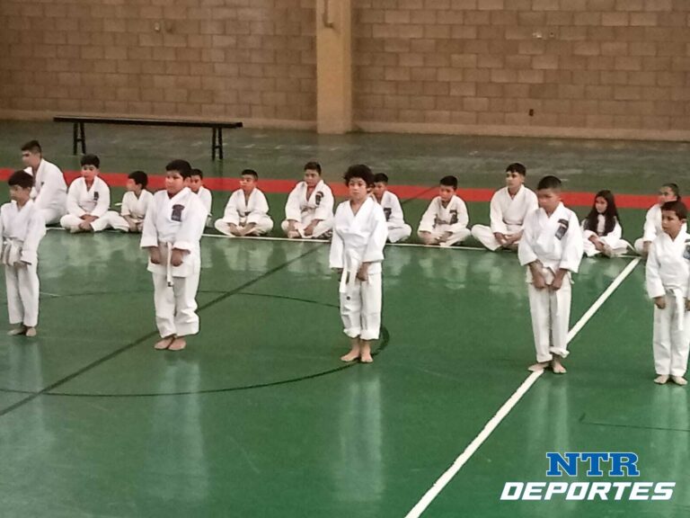 Celebran encuentro de Karate-Do