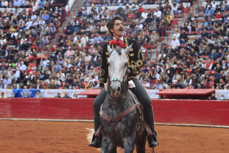 Emiliano Gamero, con broche de oro