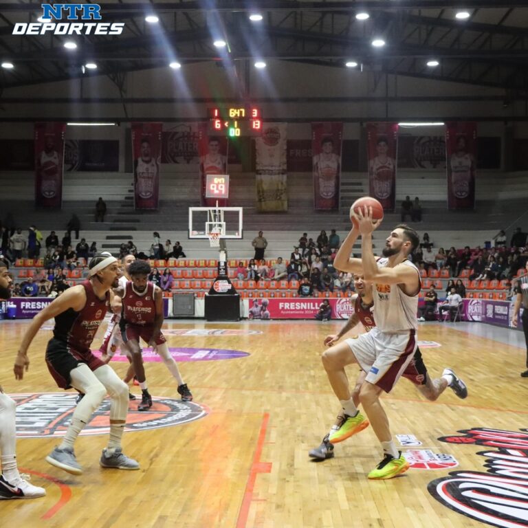 Plateros es eliminado en casa