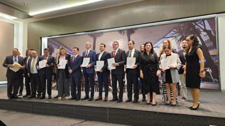 Reconoce el INAFED al Ayuntamiento de Guadalupe