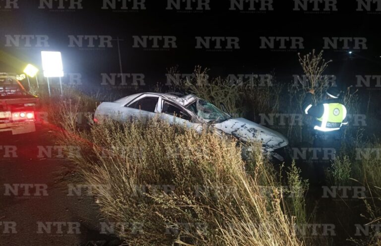 Accidente vehicular sobre la carretera federal 45
