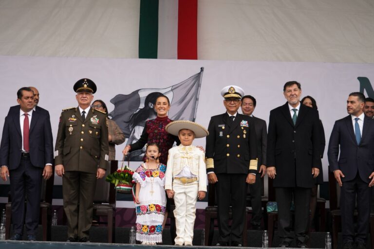 El mundo ve a México con admiración: Sheinbaum
