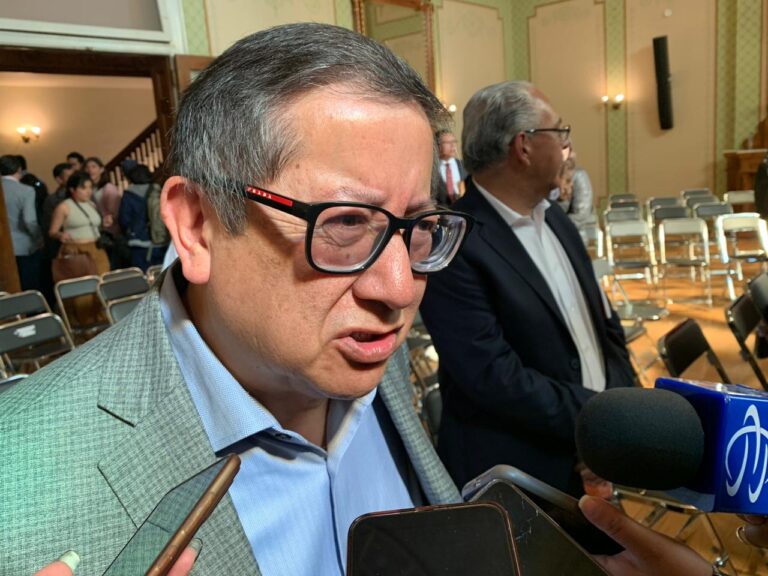 Viene 2025 complicado: Finanzas