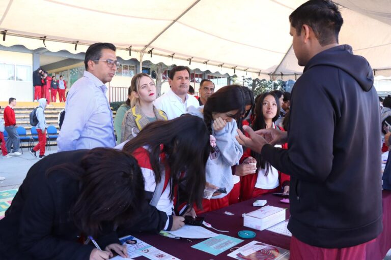 Llevan Feria de Salud a CBTIS 23