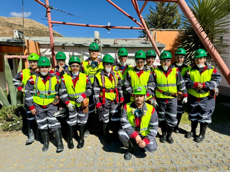Realizan estudiantes UTZAC prácticas en Capstone Copper