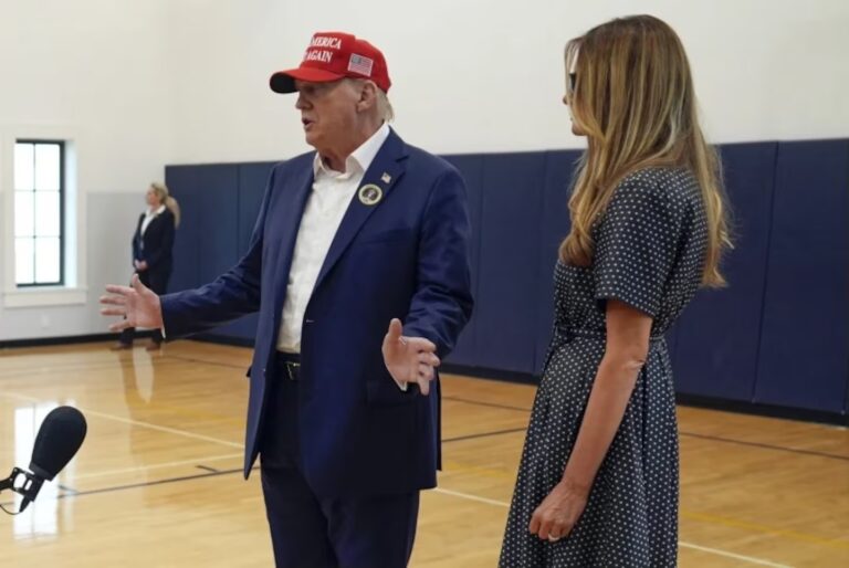 Vota Donald Trump en Palm Beach, Florida