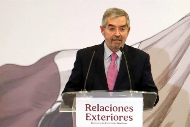Buscan, ante deportaciones, diálogo con Centroamérica