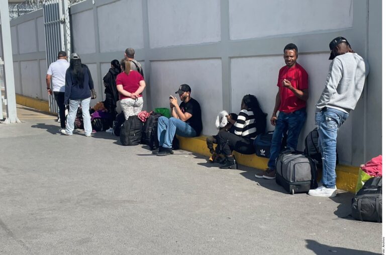 Caen detenciones en frontera sur de EU