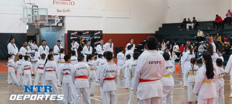 Estudiantes de taekwondo alcanzan nuevos rangos en Fresnillo