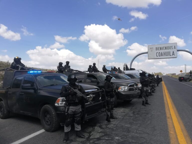Extorsionan a paisanos en retén de Coahuila