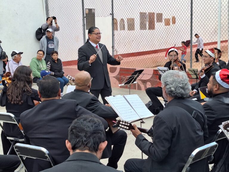Ofrecen concierto navideño en Rebote de Barbosa